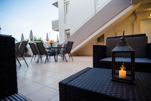 Terrace/patio - Naiades Luxury Apartments (Chania)