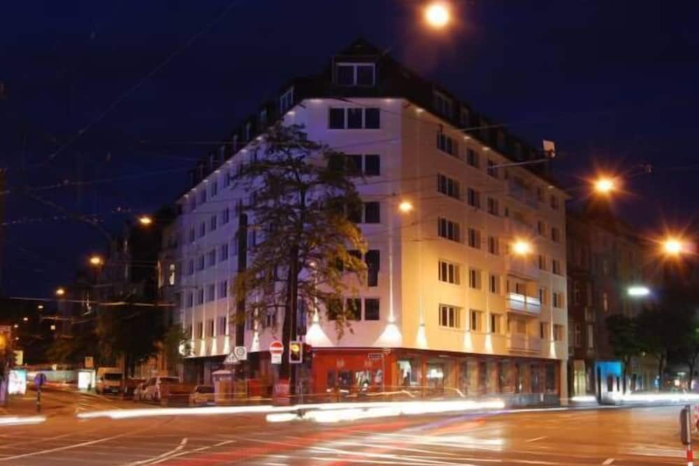Belle Etage by Studiotel