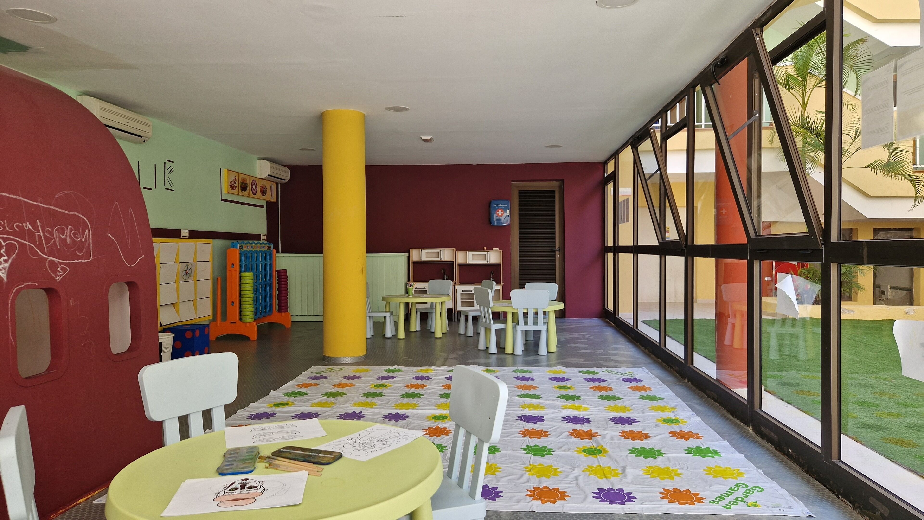 children’s play area – indoor