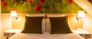 Standard Double Room - Hôtel Restaurant Spa la Maison Tatin (Lamotte-Beuvron)