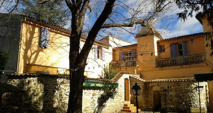 Logis HÎtel Le Domaine de la RégaliÚre