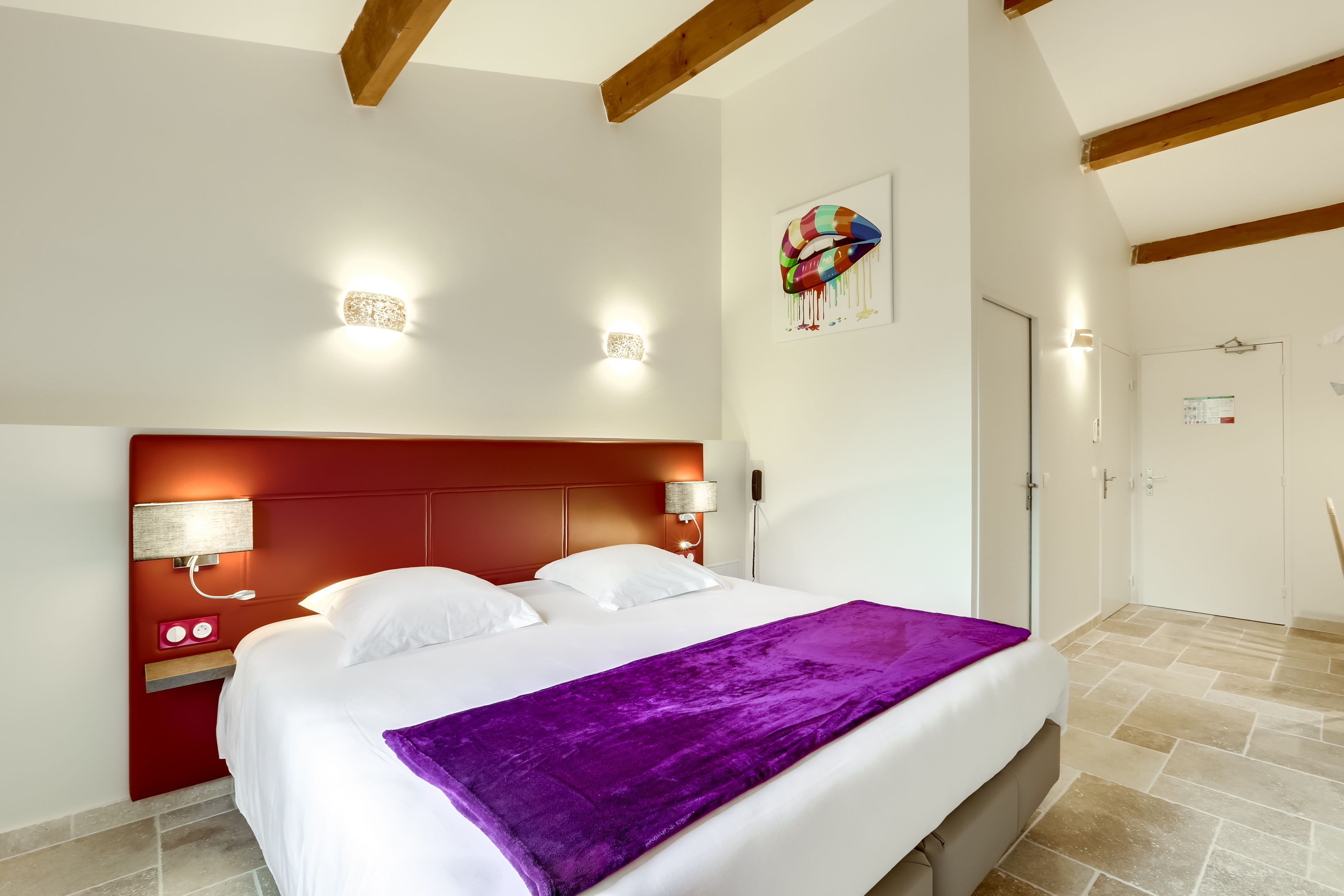 Bureau, rideaux occultants, Wi-Fi gratuit, draps fournis