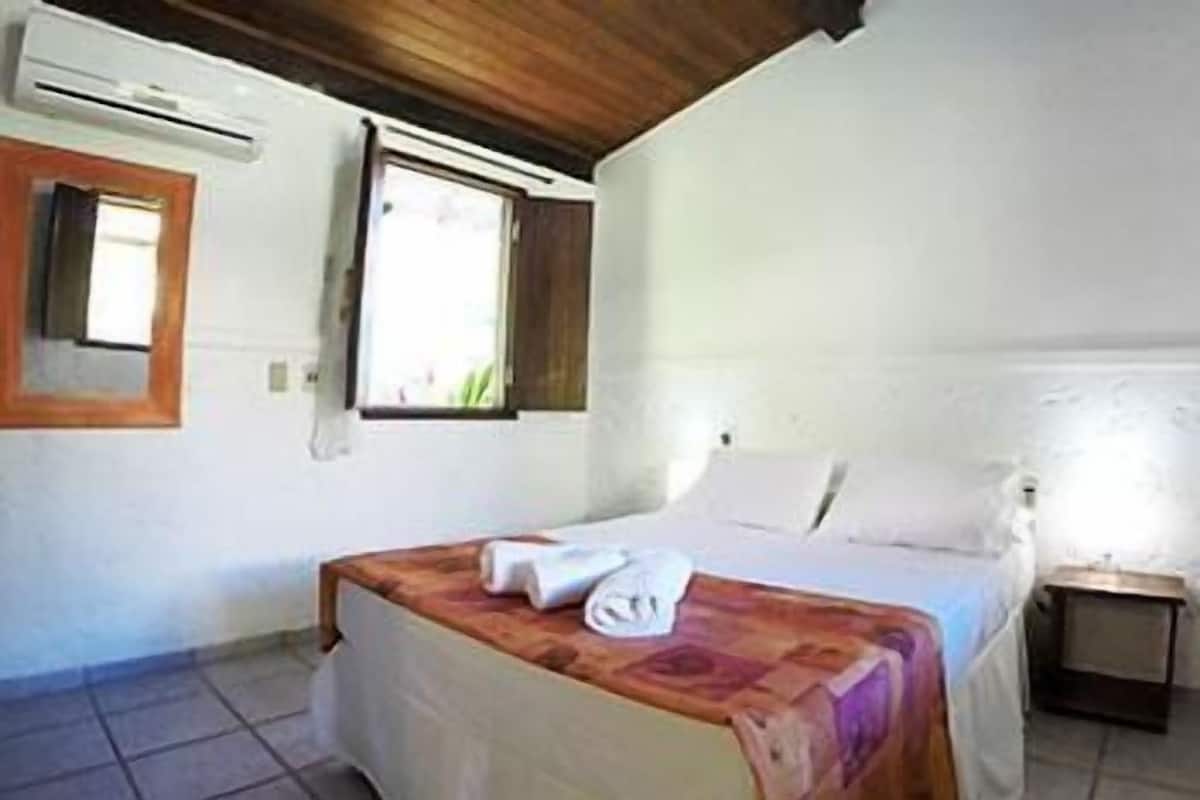 Minibar, free cribs/infant beds, free WiFi, bed sheets