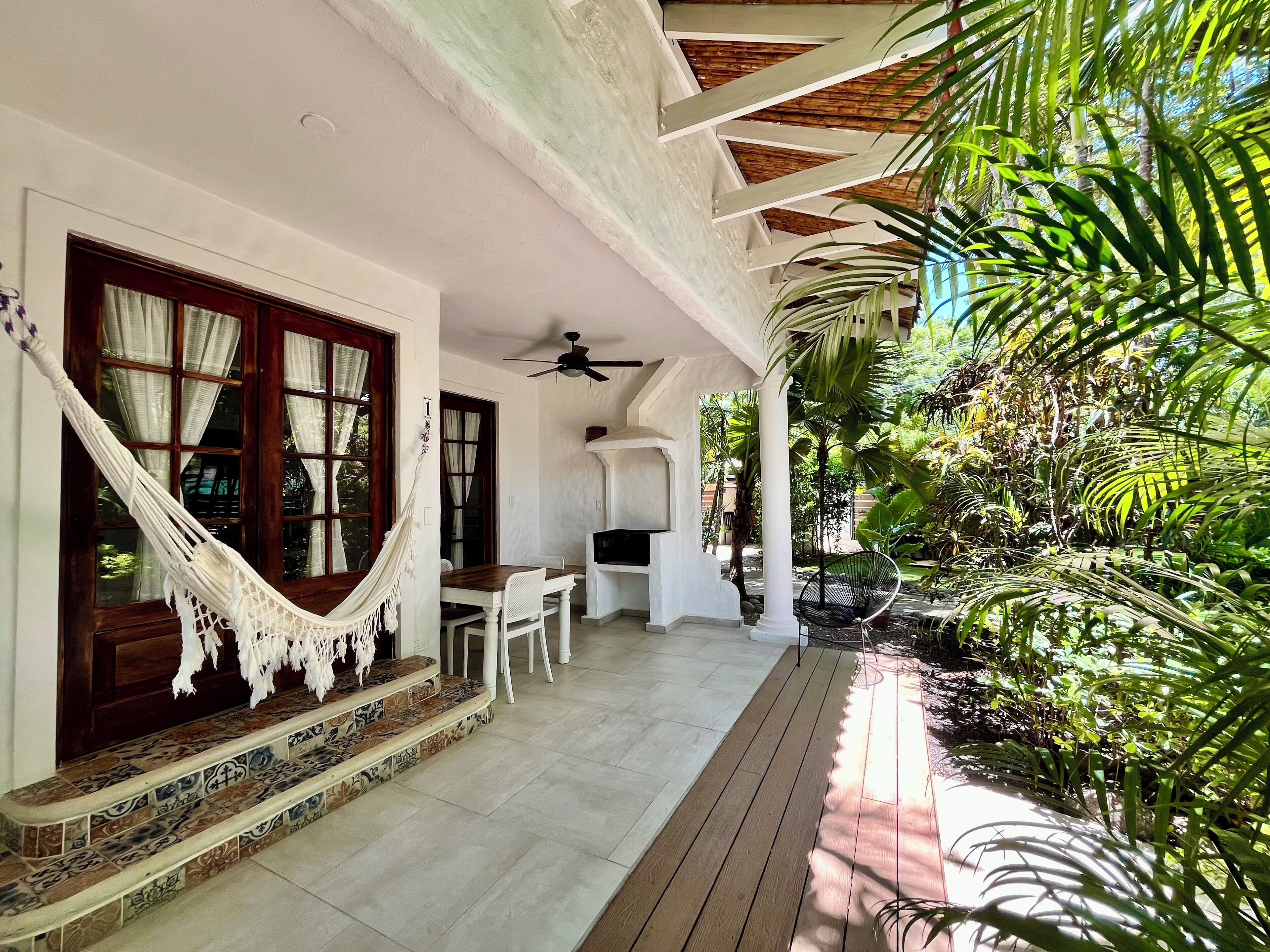 superior villa, 1 king bed, kitchen, pool view | terrace/patio