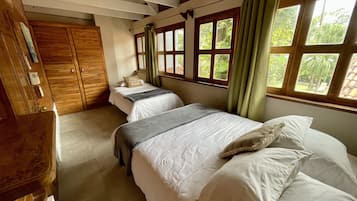 高級公寓, 2 間臥室, 廚房, 花園景觀 | 2 間臥室、迷你吧、客房內保險箱、隔音