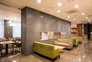 Unclassified image, 5 of 13, button