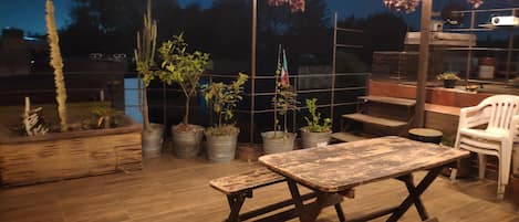 Estúdio econômico, 1 quarto, terraço, vista para a cidade | Terraço/pátio