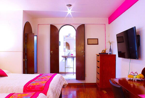 Premier Room, 2 Double Beds, Ensuite