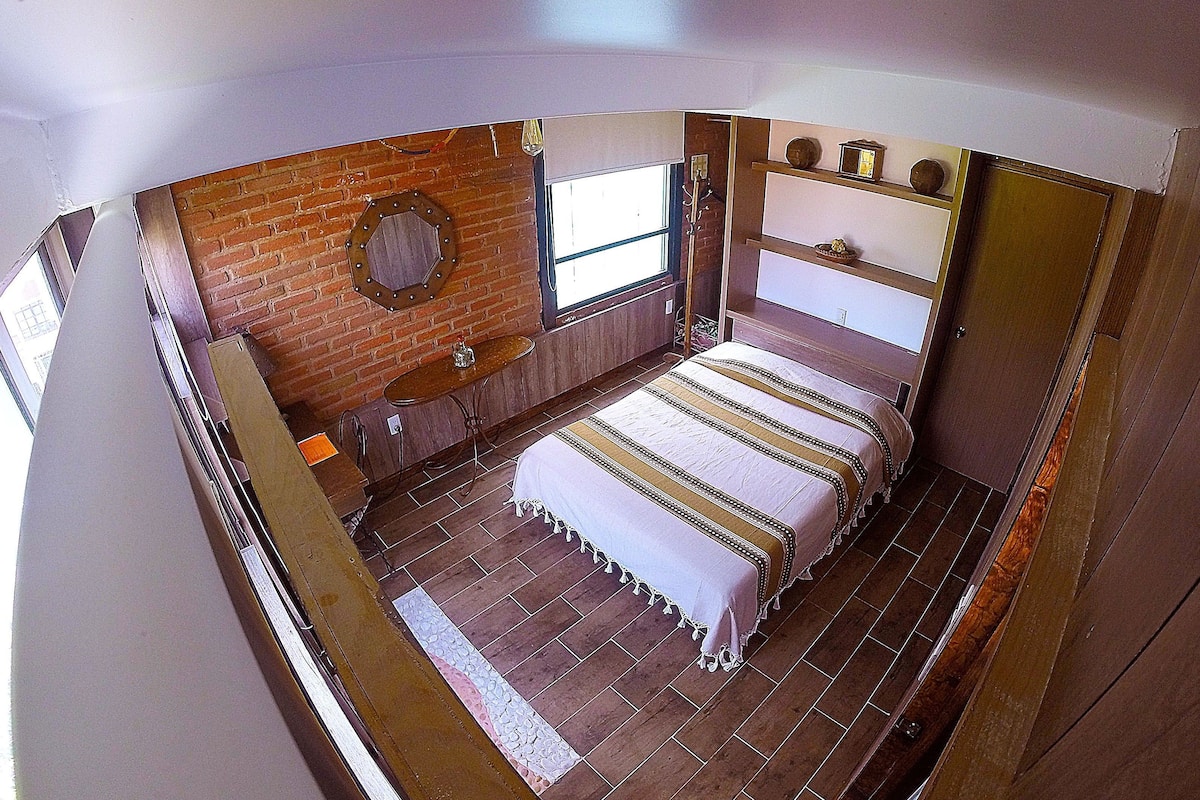 1 bedroom, premium bedding, down comforters, minibar