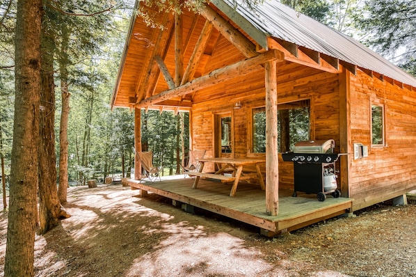 Wooden Chalet | Bed sheets