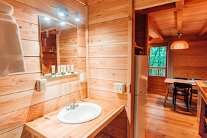Wooden Chalet | Bathroom