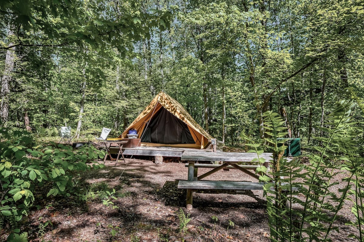 Tenda Standar, 1 Tempat Tidur Queen | Seprai linen
