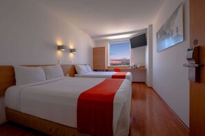 Standard Room, 2 Double Beds, Non Smoking | Desk, iron/ironing board, free WiFi, bed sheets - Sleep Inn Leon Antares (León)