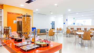 Free daily buffet breakfast