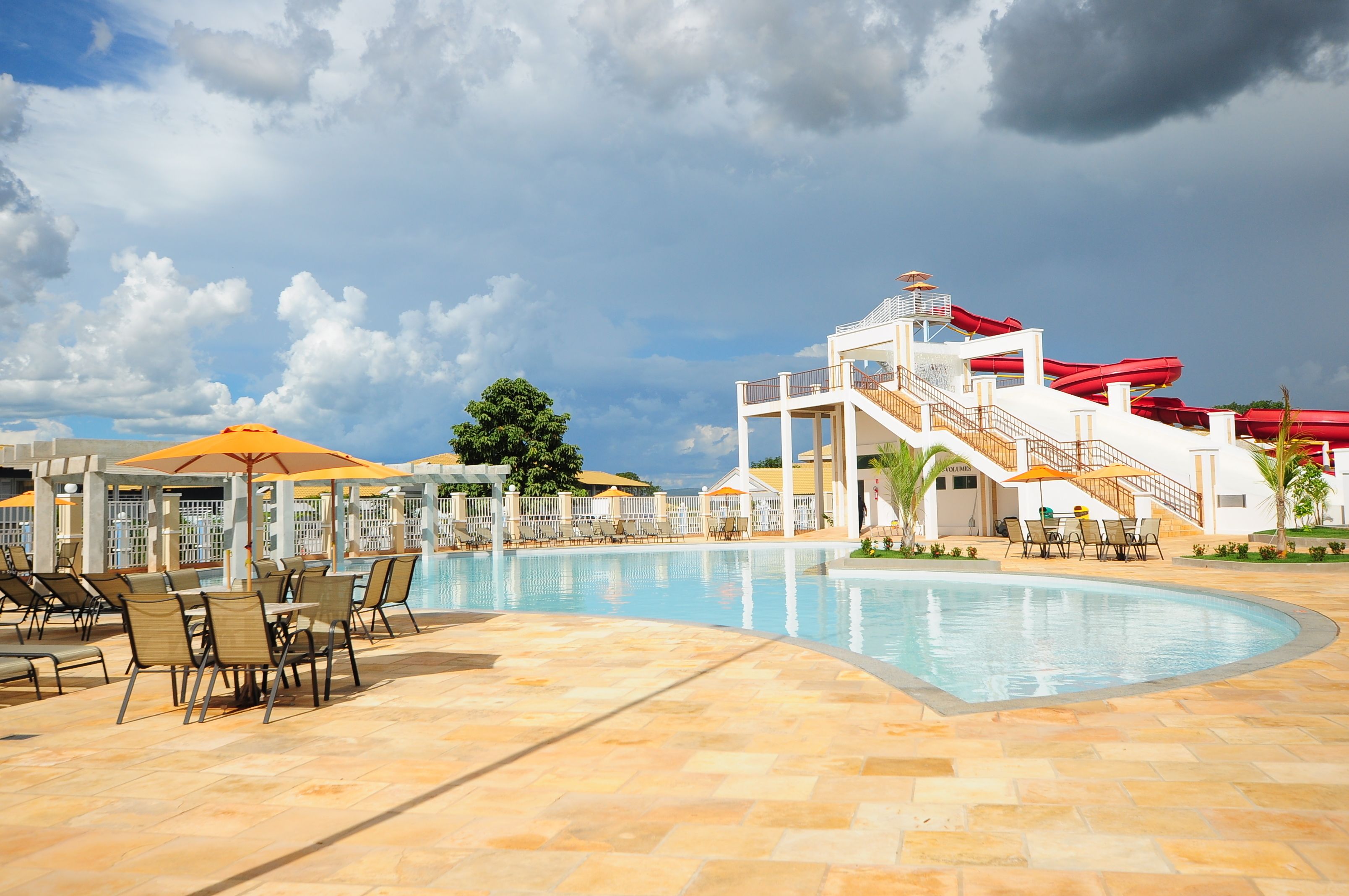 13 outdoor pools, a waterfall pool