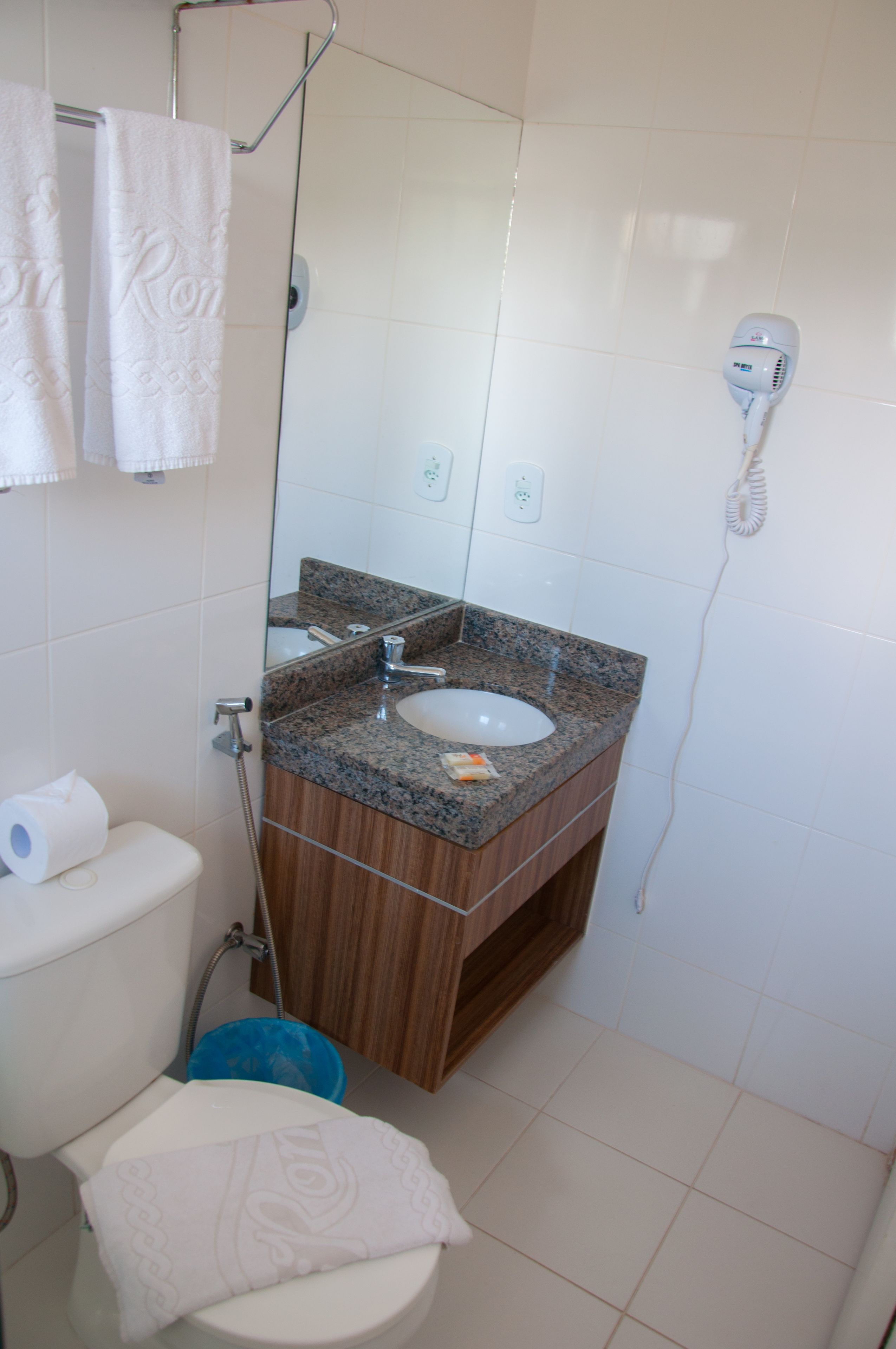 apartment | bathroom | shower, free toiletries, soap, toilet paper