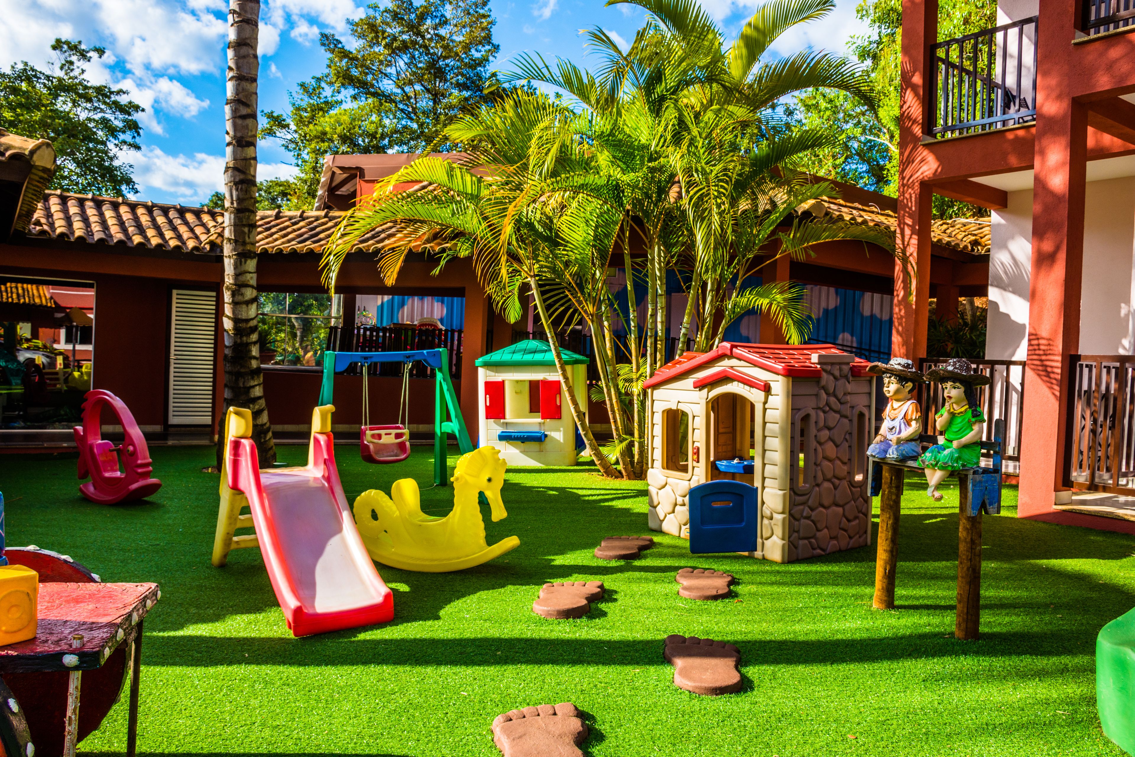 children’s play area – outdoor