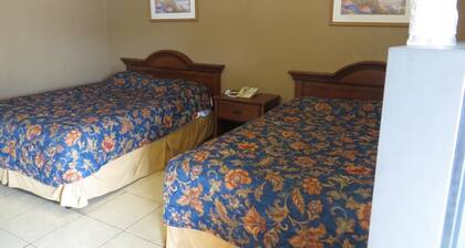 Travel Inn & Suites