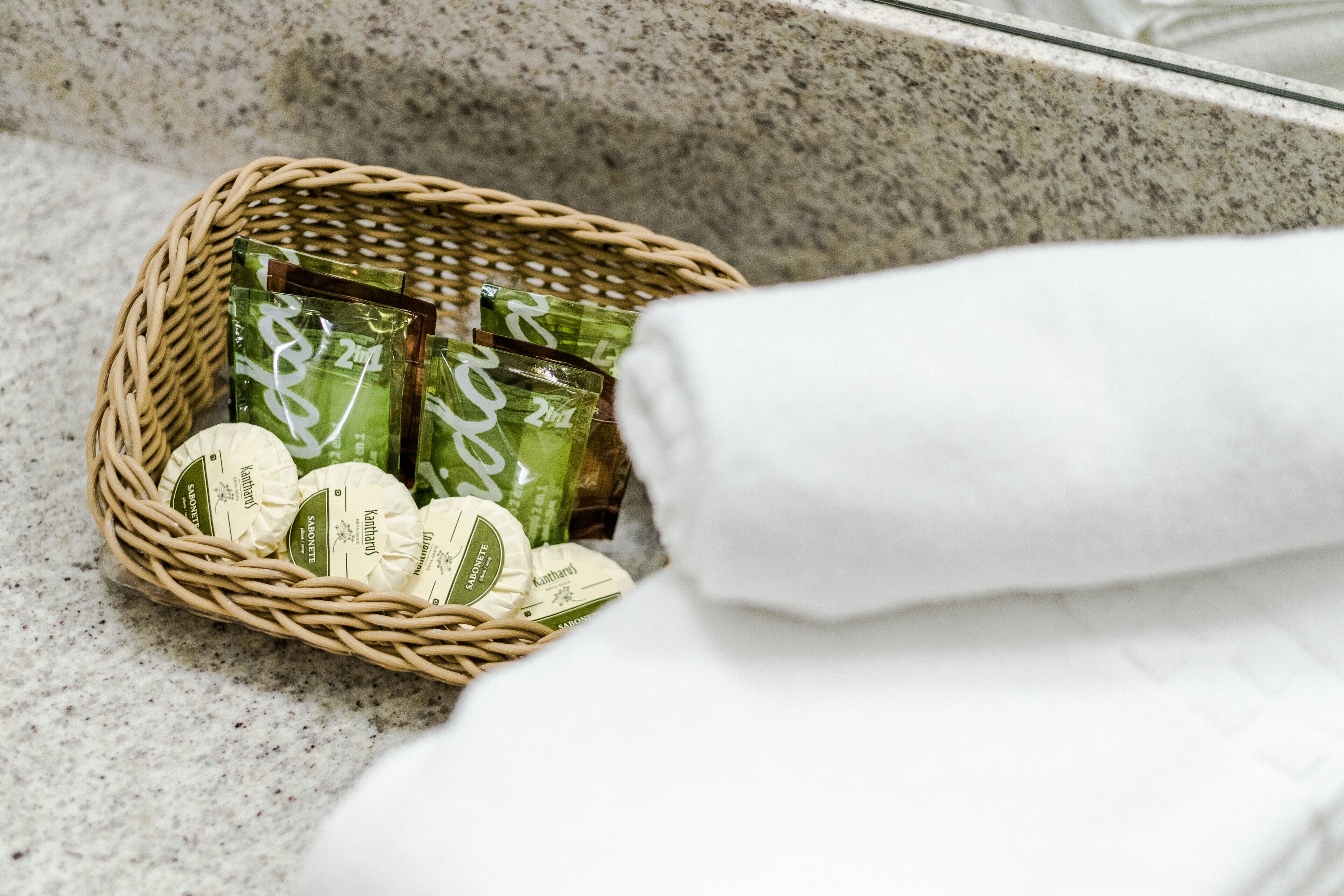 deluxe double room, non smoking | bathroom | shower, free toiletries, hair dryer, towels