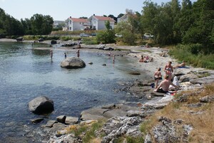 在海滩、帆船运动、摩托艇