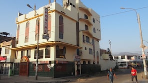 Fachada del alojamiento