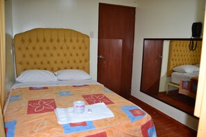 Double Room | Desk, free WiFi