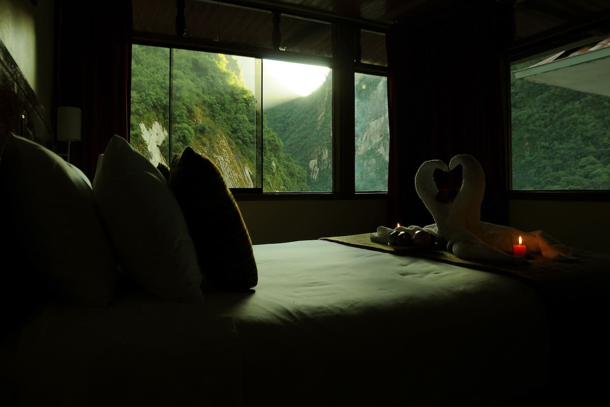 Double Room | In-room safe, soundproofing, WiFi (free)