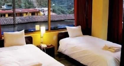 Seven Mapi Hotel