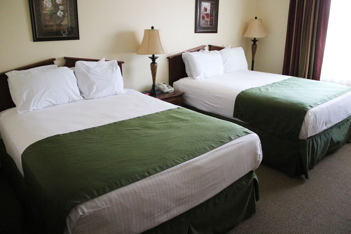 in-room safe, individually decorated, individually furnished, desk