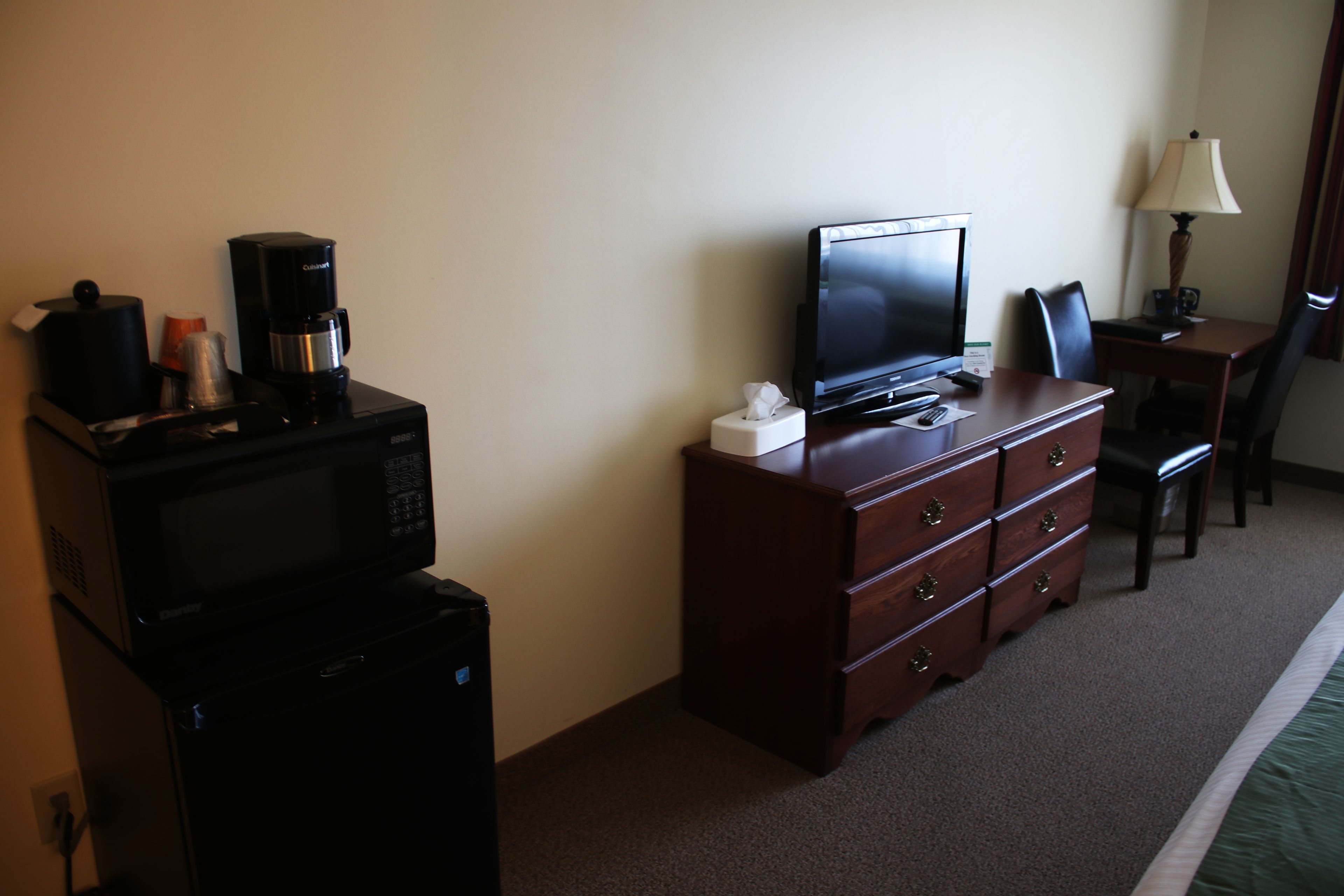 room, 2 queen beds, non smoking | coffee and/or coffee maker