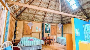 Romantic Cabin, 1 Bedroom, Garden View | Free WiFi, bed sheets