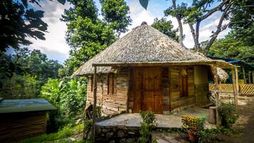 Cabana romântica, 1 quarto, vista para o jardim | 1 quarto, Wi-Fi de cortesia, roupa de cama