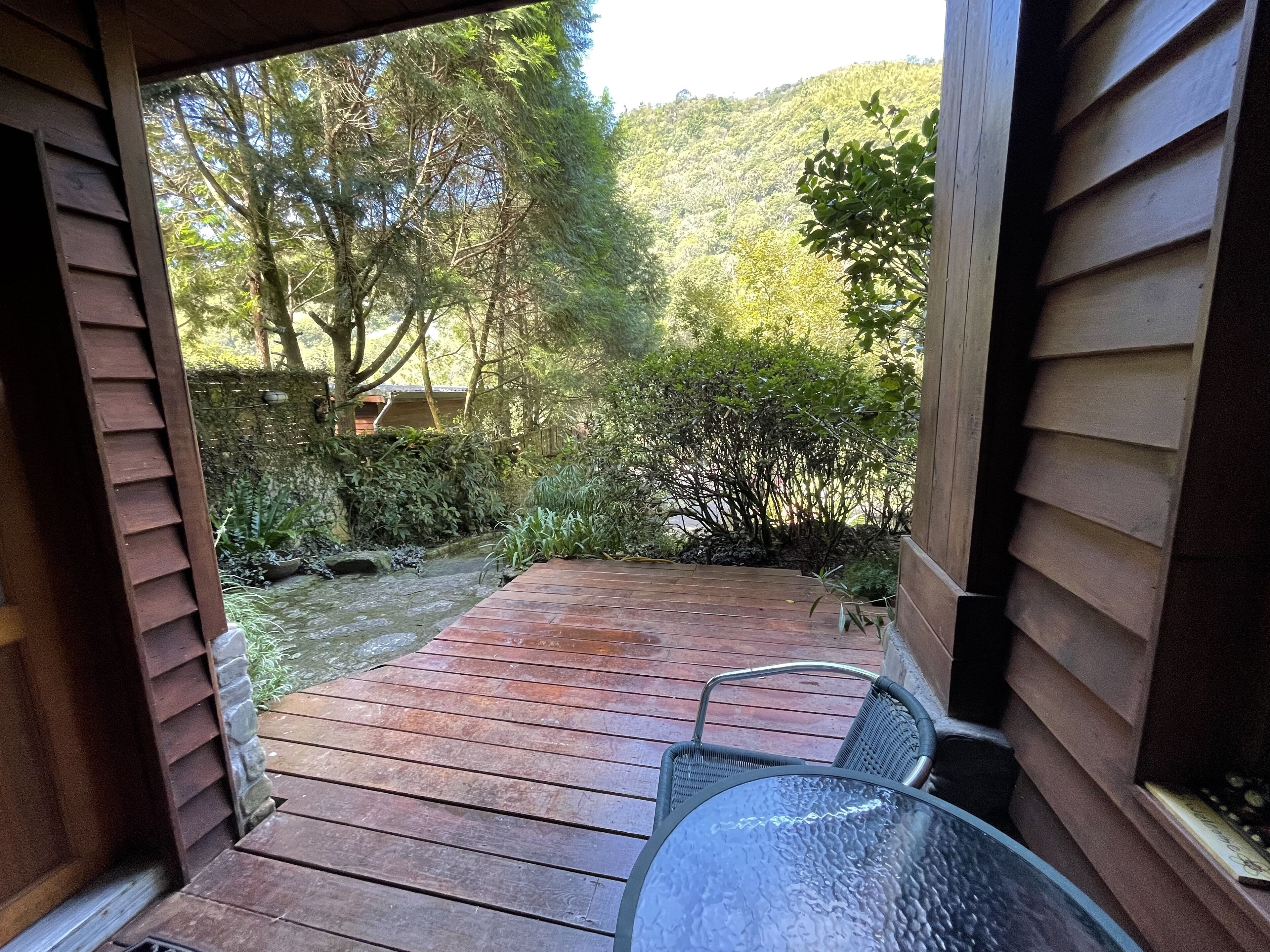 Quarto triplo família | Roupas de cama premium, cortinas blackout, Wi-Fi de cortesia