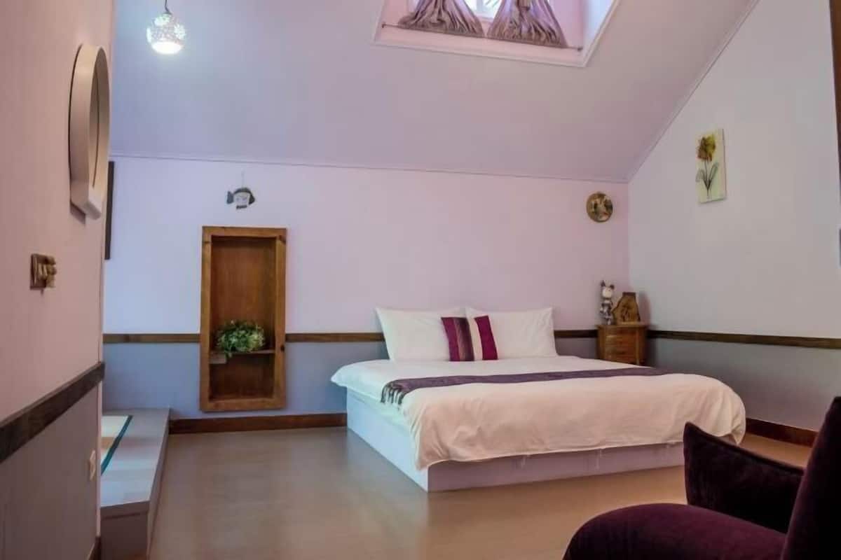 Premium-sengetøj, mørklægningsgardiner, gratis Wi-Fi