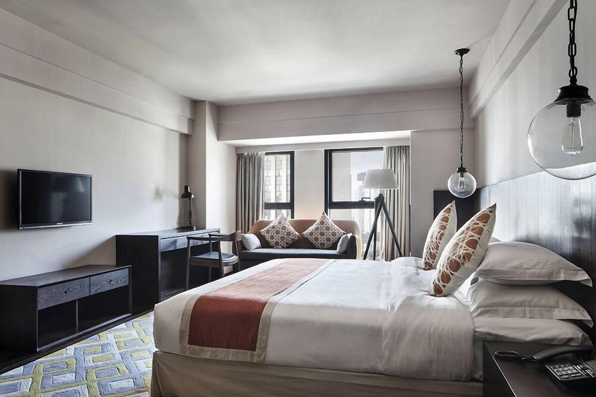 Business Double Room | In-room safe, desk, blackout curtains, free WiFi