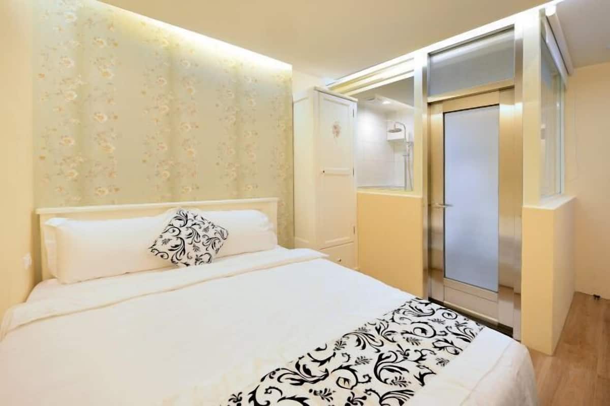Daunenbettdecken, Betten mit Memory-Foam-Matratzen