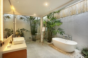 Villa, 4 Bedrooms | Bathroom