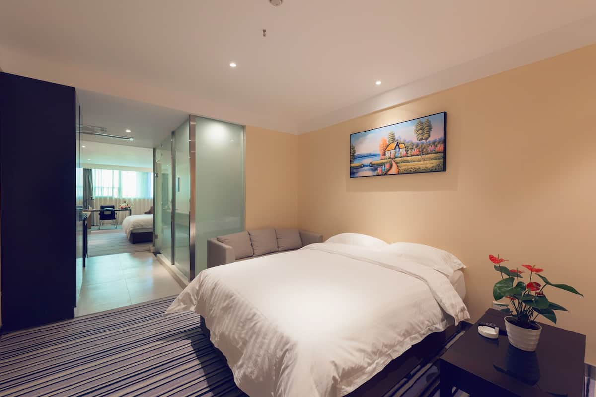 Family Suite | In-room safe, desk, blackout drapes, rollaway beds (surcharge)