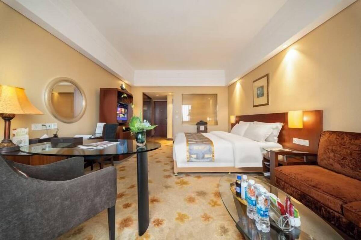 Minibar, in-room safe, desk, blackout curtains