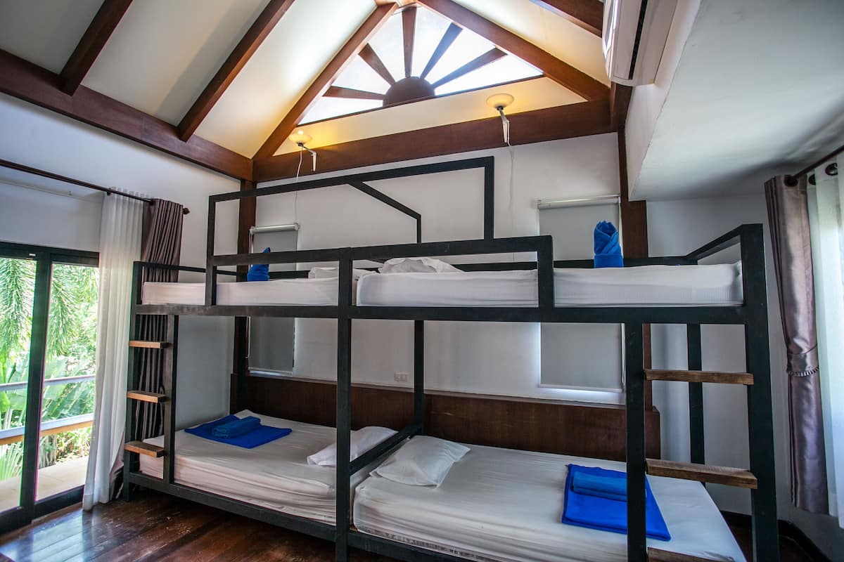 Quadruple Room with Bunk Bed | Minibar, desk, blackout drapes, free WiFi
