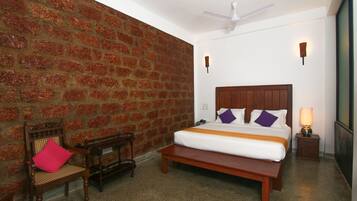 Minibar, in-room safe, desk, soundproofing