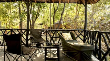 Jungle Cottage | Premium bedding, in-room safe, desk, rollaway beds