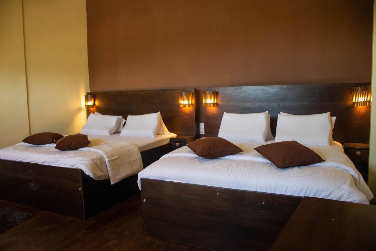 family duplex, 1 bedroom, mountain view | individually decorated, individually furnished, desk, laptop workspace