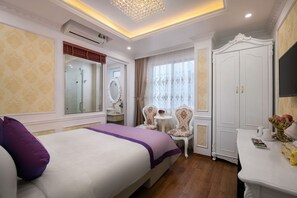 Minibar, in-room safe, desk, blackout drapes