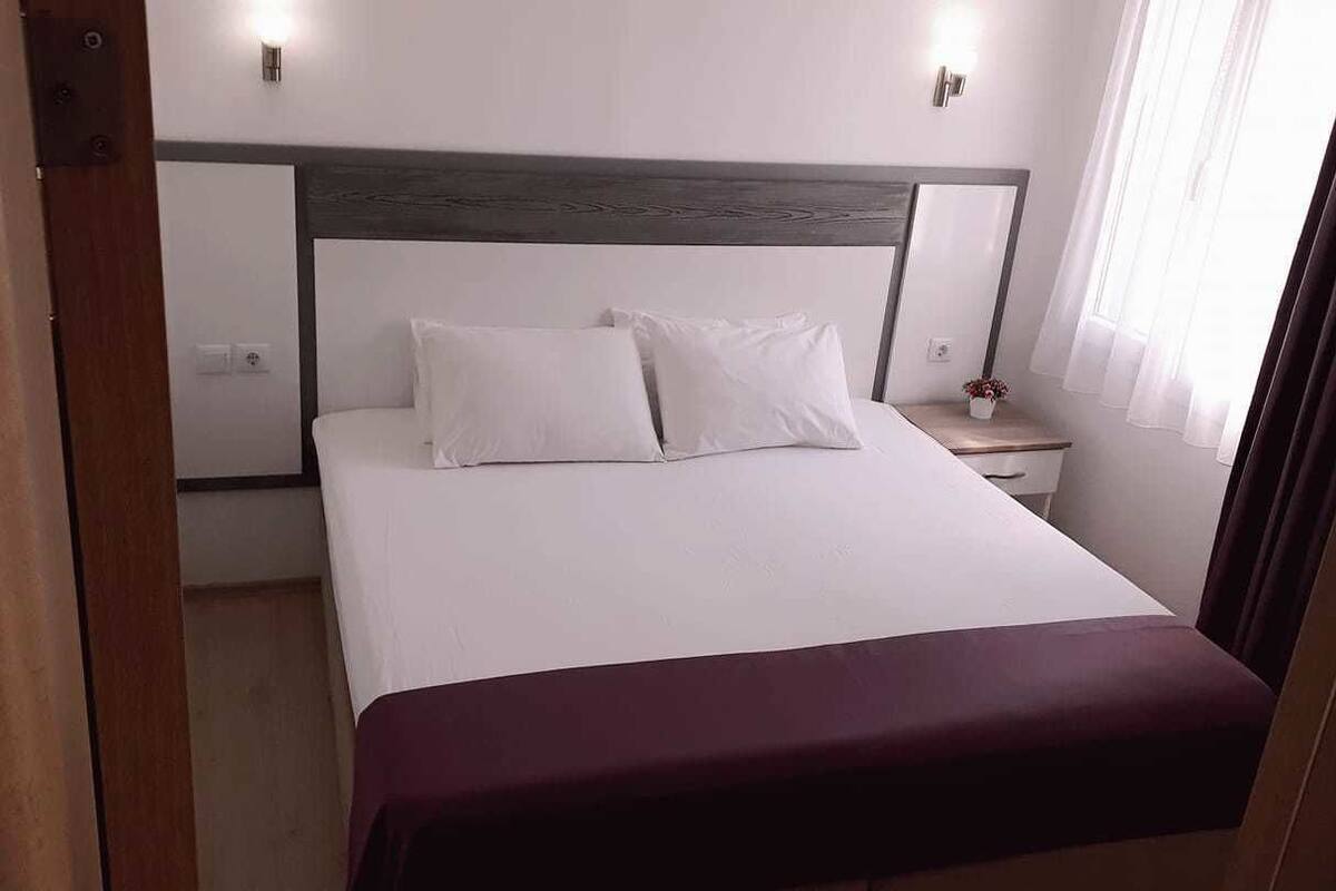 comfort apartment, 2 bedrooms, kitchenette | desk, rollaway beds, free wifi