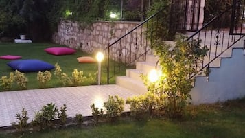 Chambre double, réfrigérateur, rez-de-chaussée | Terrain de l’hébergement