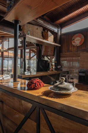 Breakfast, lunch, dinner served; Turkish cuisine  - Kozbeyli Konagi (Foça)