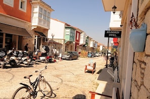 Family Villa, 3 Bedrooms | Premium bedding, minibar, in-room safe, desk - Alacati Eldoris Otel (Cesme)