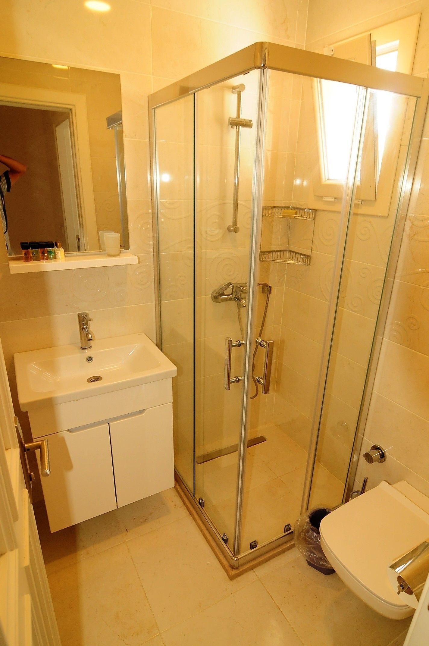 family villa, 3 bedrooms | bathroom shower