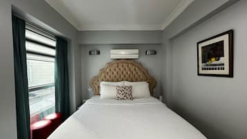 Standard Double Room | Minibar, laptop workspace, free WiFi, bed sheets